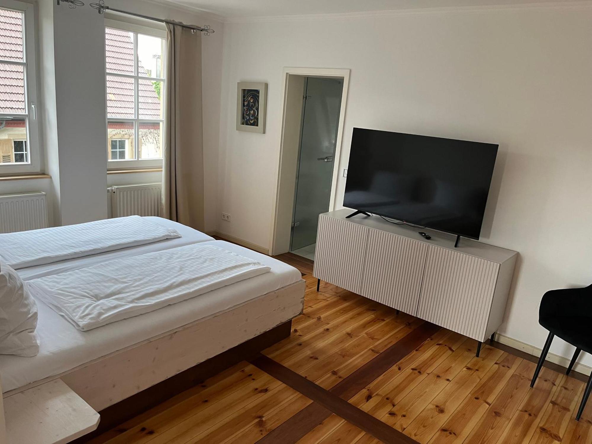 Hotel Hahn Gondelsheim Oda fotoğraf